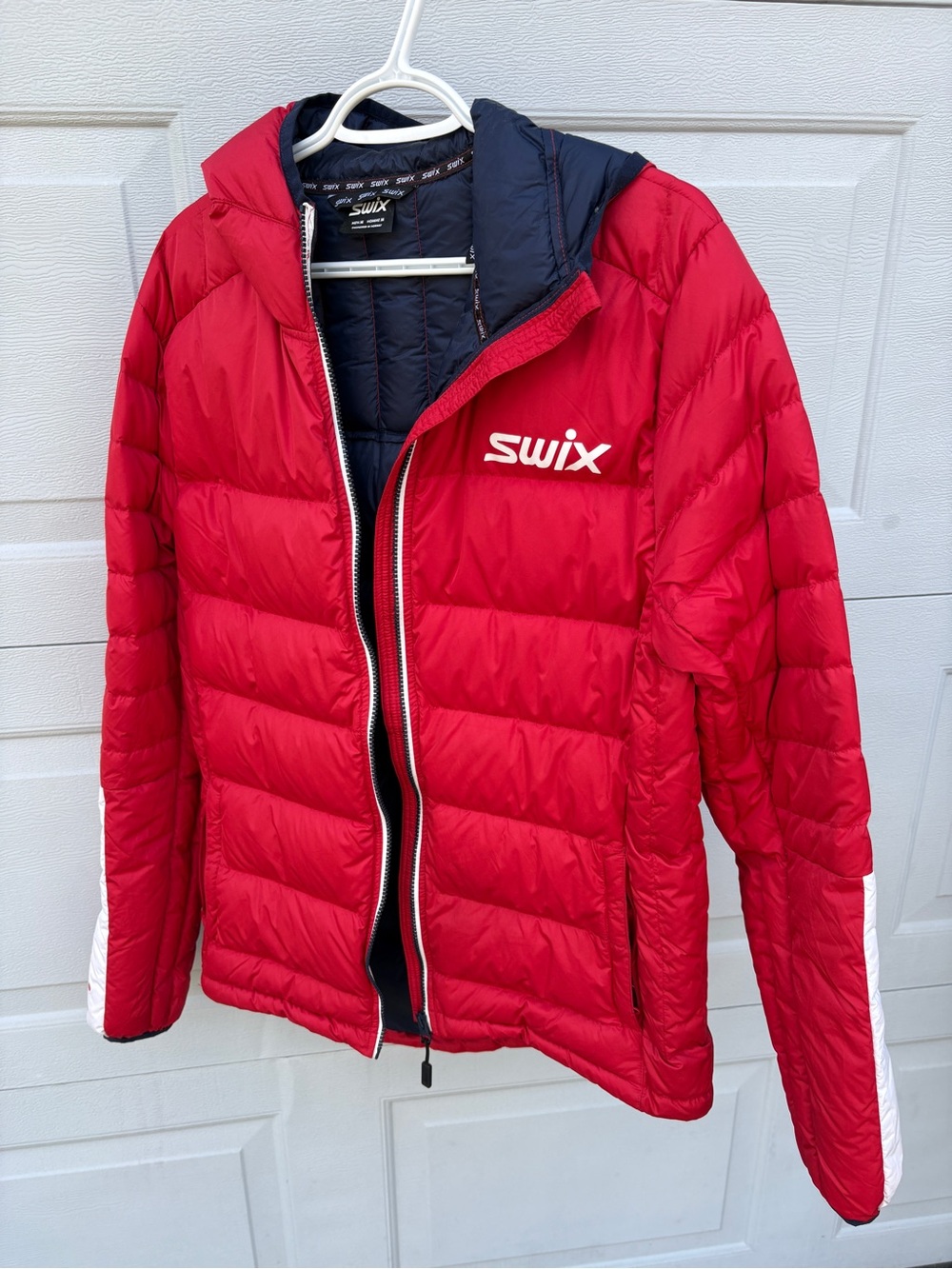Swix Men's Red Insulated Puffer Jacket